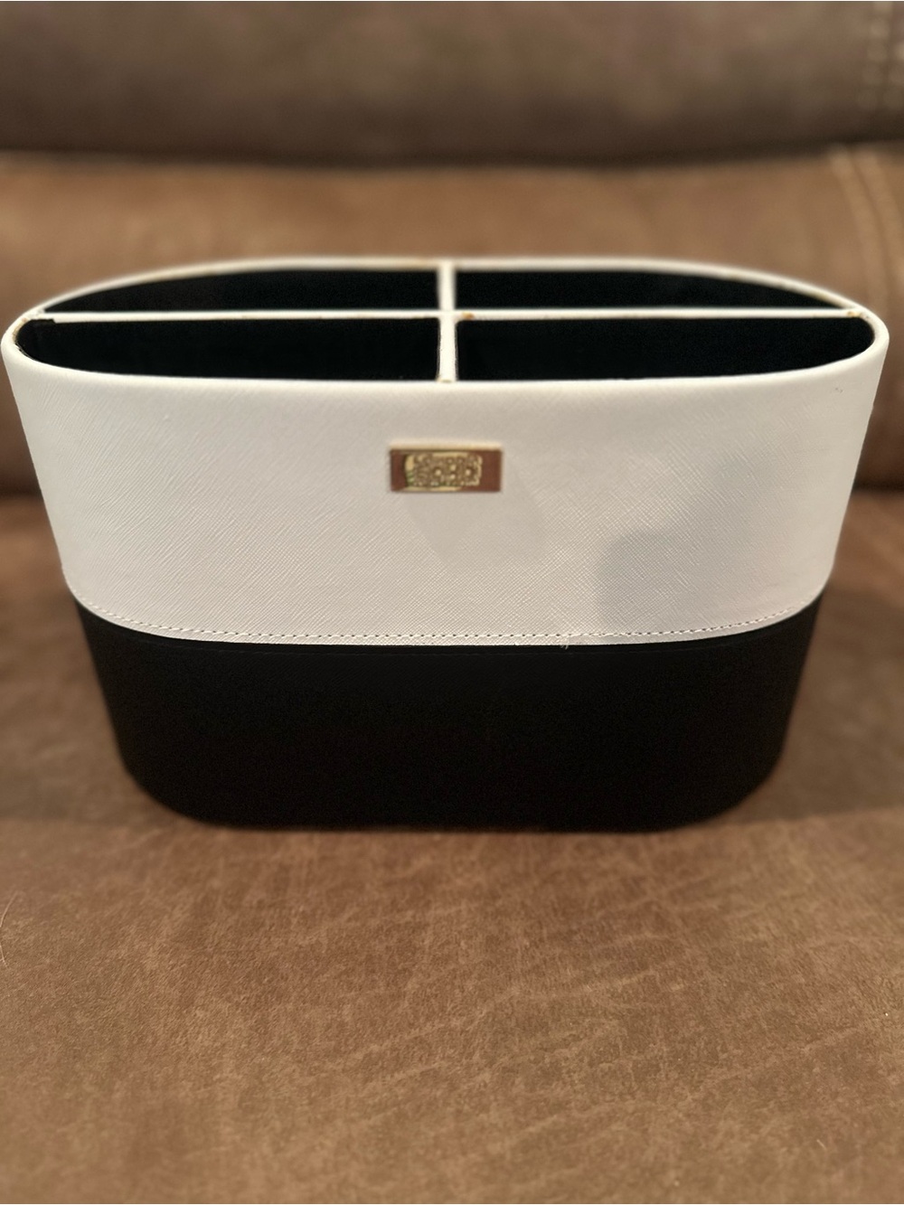 London SoHo New York Countertop Organizer